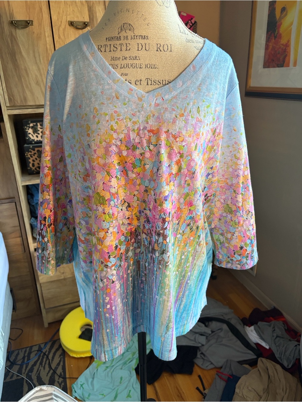 Light Blue Floral Splash V-Neck Women's Top - XL